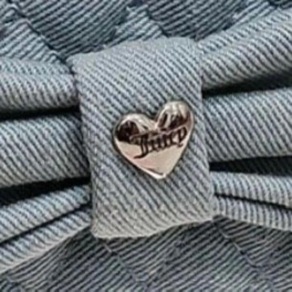NWT Juicy Couture Large Quilted Zip Around Light Washed Blue Denim Bow Wallet
